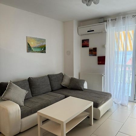 Haus Ella Appartement Novi Vinodolski Buitenkant foto
