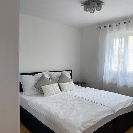 Haus Ella Appartement Novi Vinodolski Buitenkant foto
