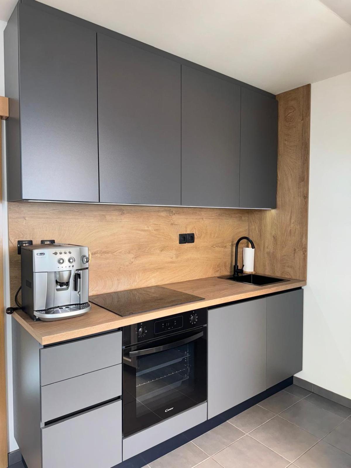 Haus Ella Appartement Novi Vinodolski Buitenkant foto