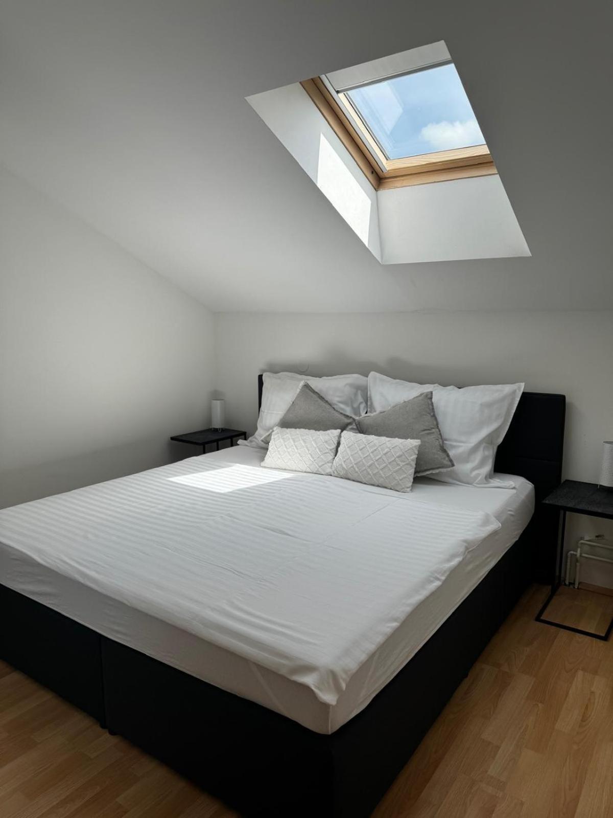 Haus Ella Appartement Novi Vinodolski Buitenkant foto