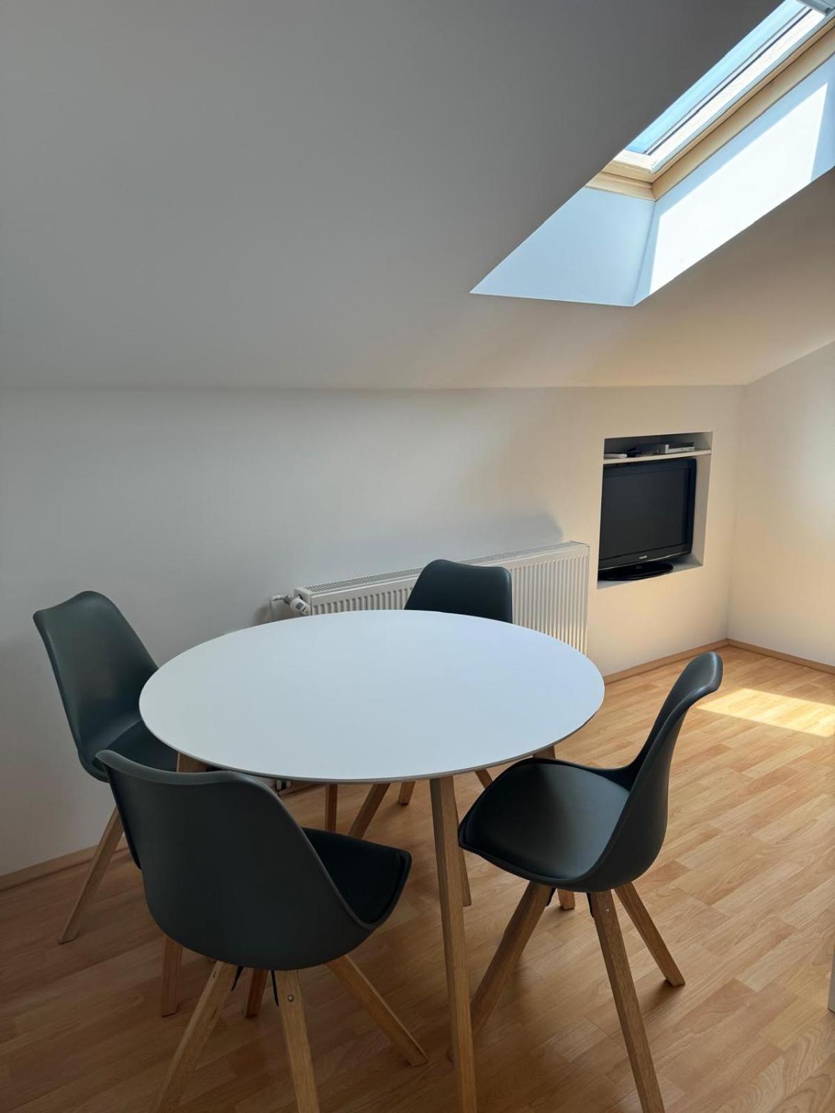 Haus Ella Appartement Novi Vinodolski Buitenkant foto