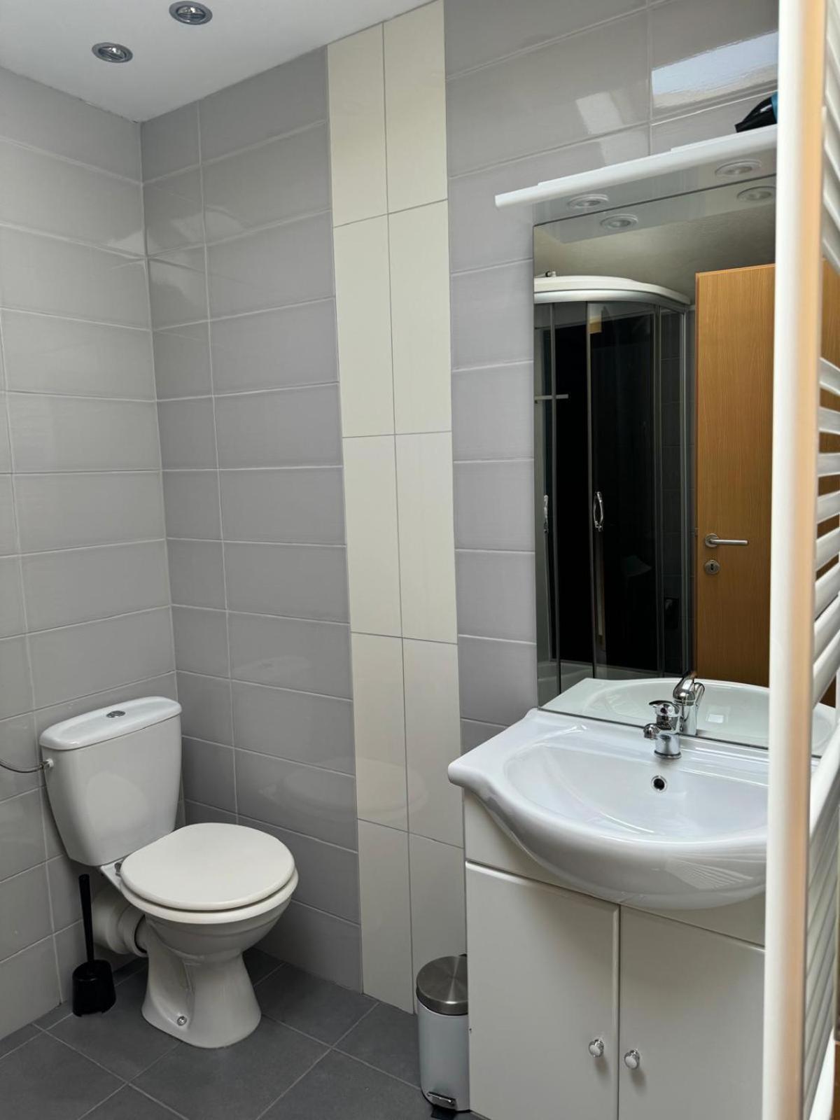Haus Ella Appartement Novi Vinodolski Buitenkant foto